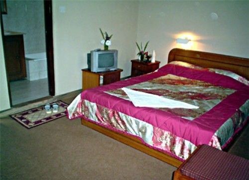 Hotel Lake House ポカラ エクステリア 写真